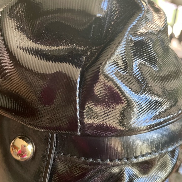 Brand New (Authentic) Gucci Med/Large - Picture 8 of 16